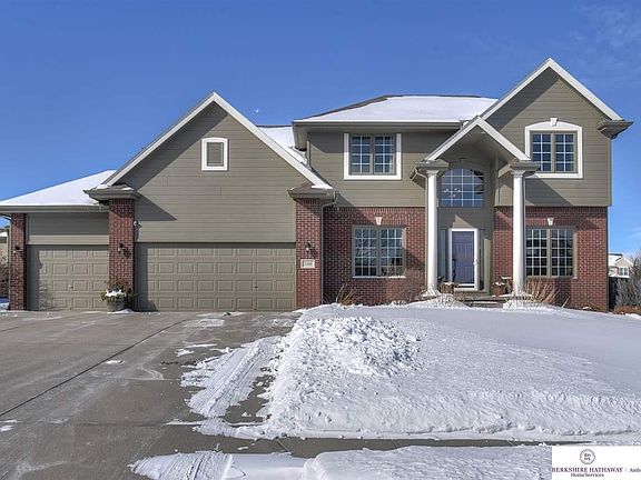 2nd image of 2350 Broadwater Dr