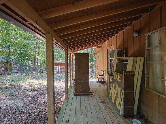 5th image of 12 Cinnamon Ln