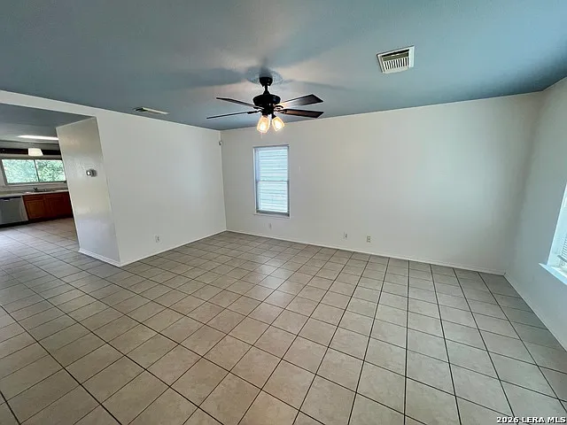47 Latrobe Post — Photo 2