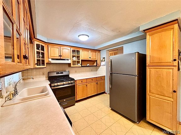 5th image of 6834 Nettle Creek Dr