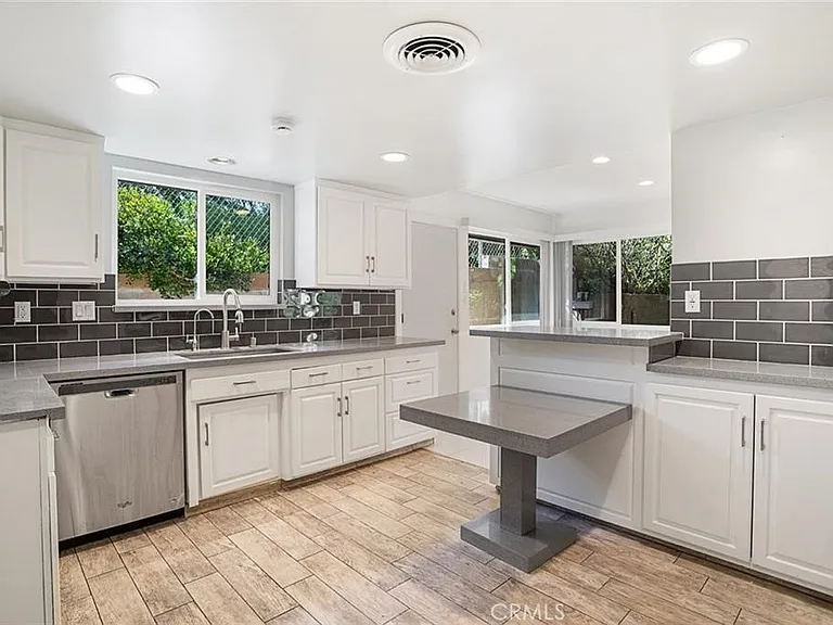 3715 Don Benito Ct — Photo 10