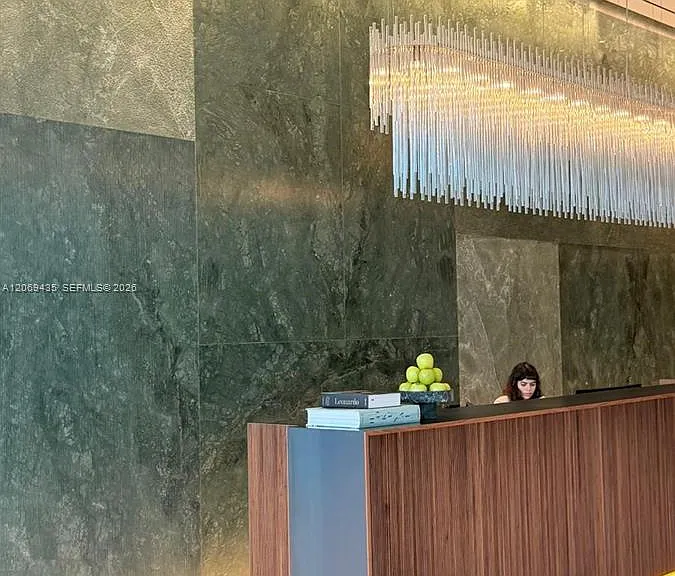 1400 Biscayne Blvd #702 — Photo 23