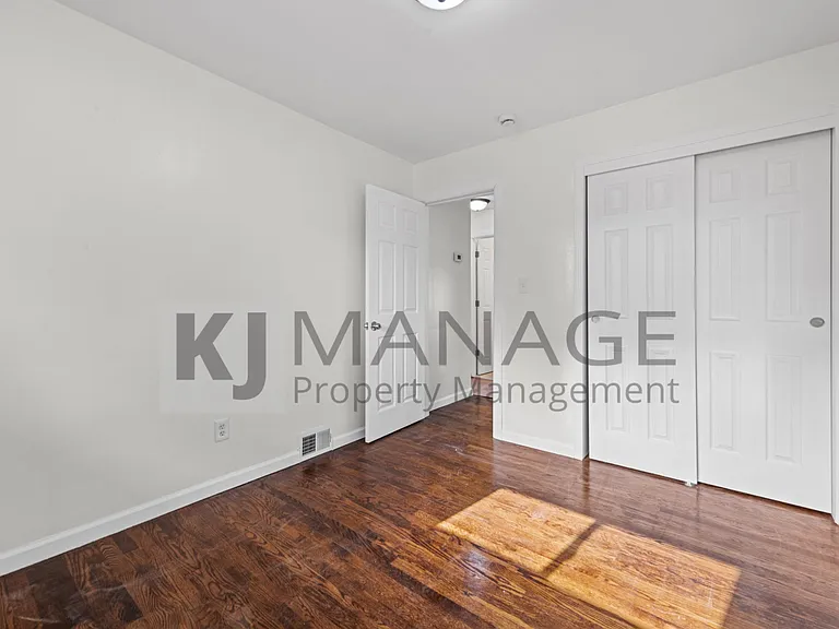 8417 Colonial Ln — Photo 12