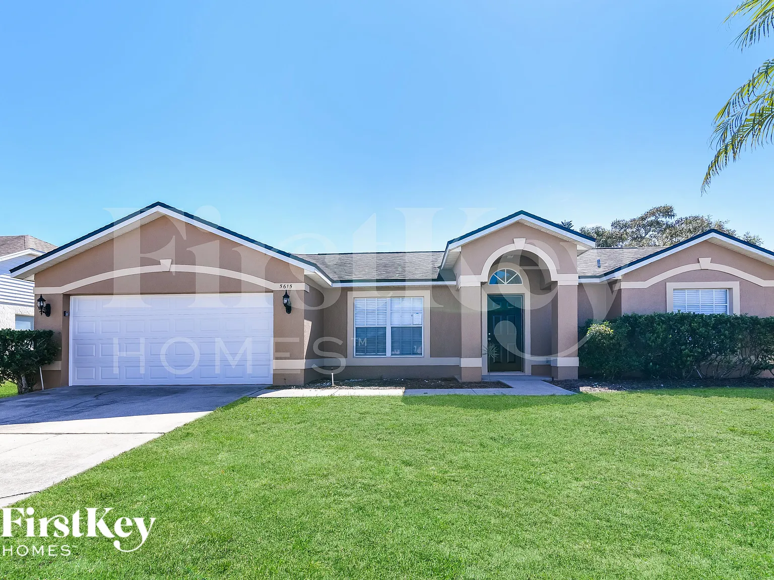 4 bed, 2.0 bath, 1838 sqft, $2,080 — Photo 1
