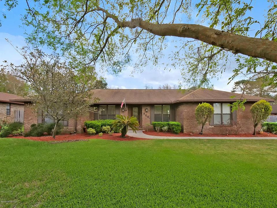 803 Ennis Dr-1