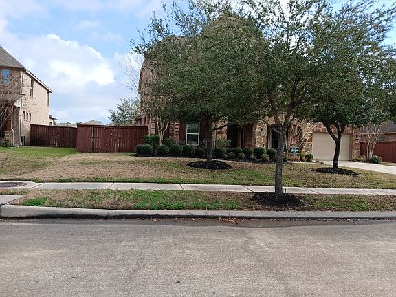 2nd image of 25233 Forest Lake Cir