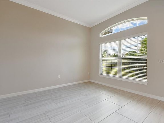 4th image of 213 Shady Heather Ln
