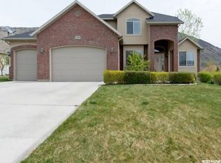 10282 N Ironwood Dr, Cedar Hills, UT 84062