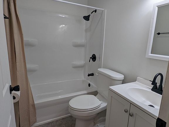 5th image of 244 Tioga Ave #244