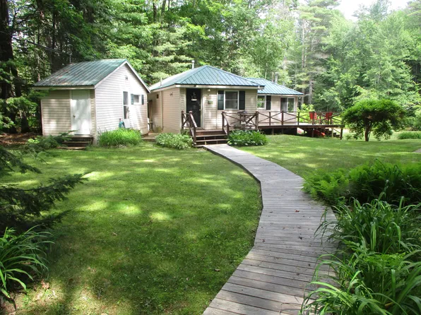 20 Acorn Road, Naples, ME 04055