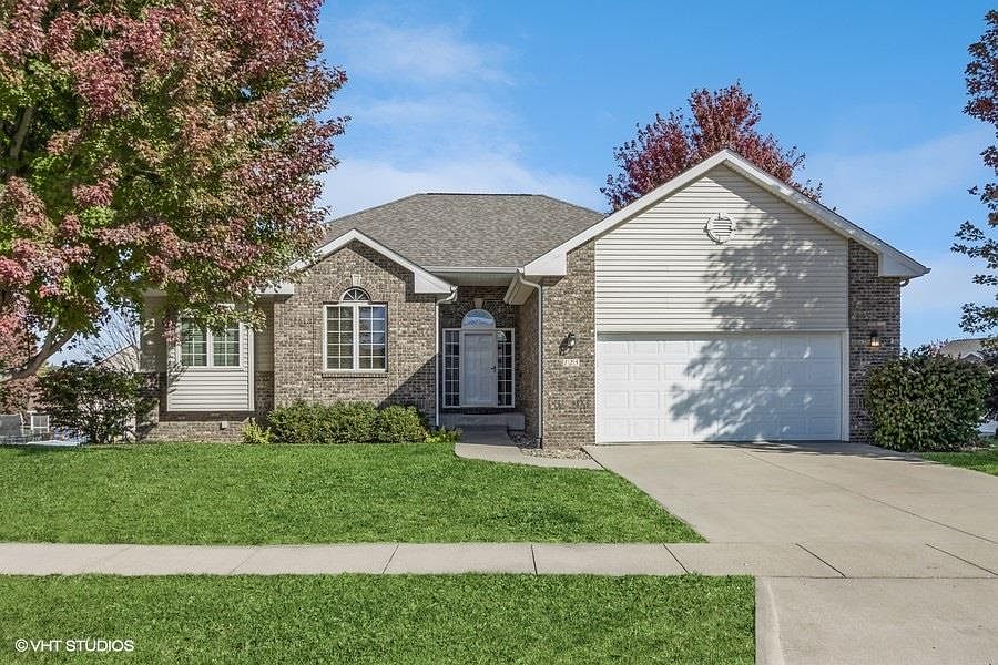 1st image of 125 Vixen Ln