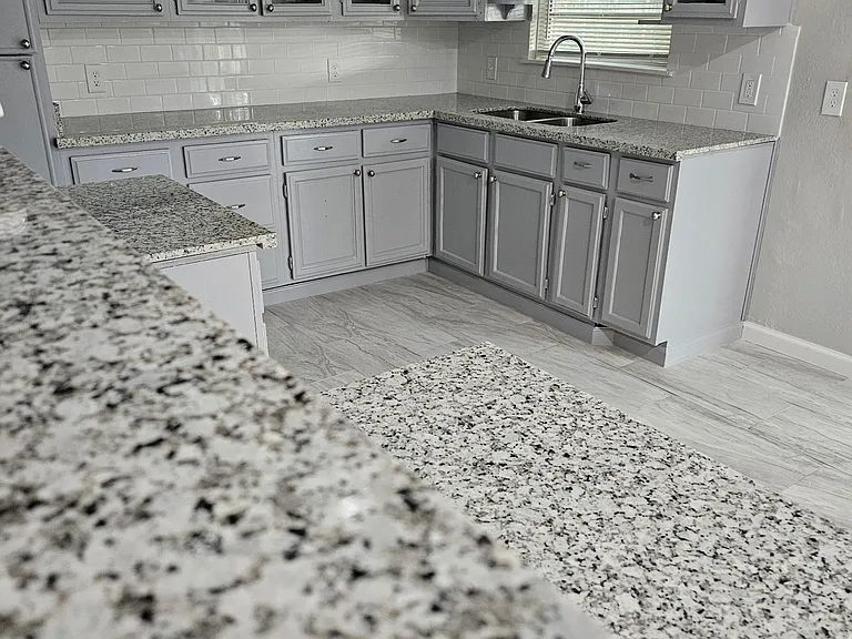 8726 Lugary Dr — Photo 1