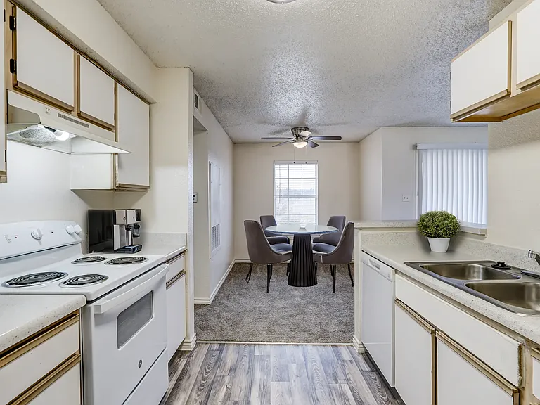 Meadowview Townhomes — Photo 5