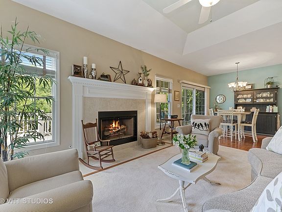 3rd image of 1013 Heron Way #1013