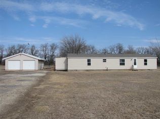 210 SE 95th Ter, Leon, KS 67074
