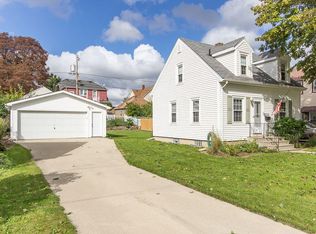 2325 S 83rd St, West Allis, WI 53219