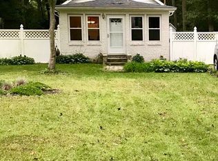 16 Maple Pl, Selden, NY 11784