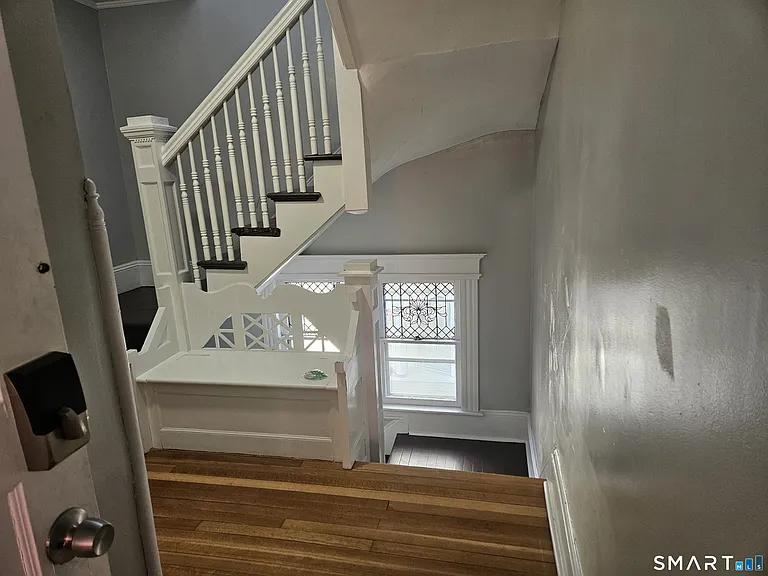 592 Laurel Ave #2 — Photo 7