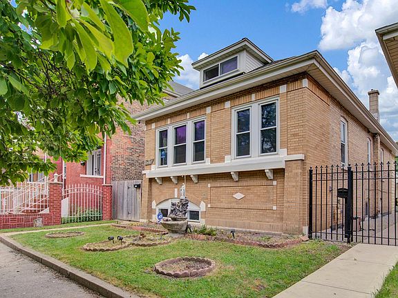 3rd image of 4842 S Karlov Ave