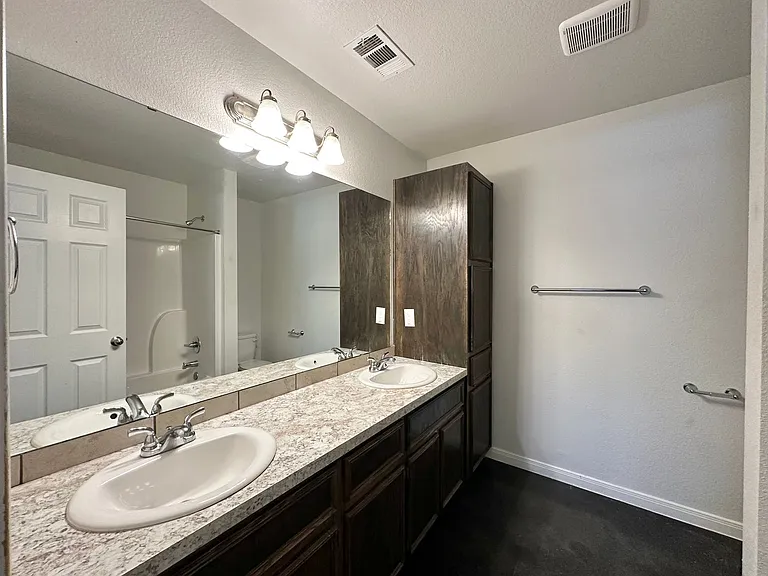 4507 Skyflower Ln — Photo 57