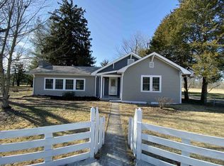 1142 N 8th St, Mitchell, IN 47446