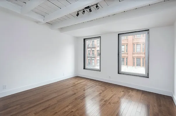 Rented by Michal Kuras, LREB | media 9