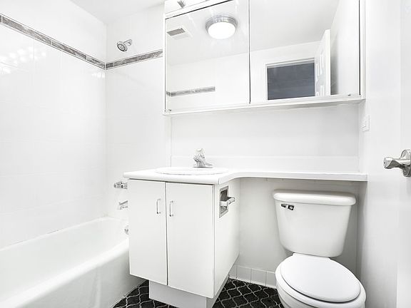 3rd image of 244 W 15th St #4B