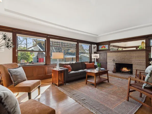 1963 Napa Ave, Berkeley, CA 94707