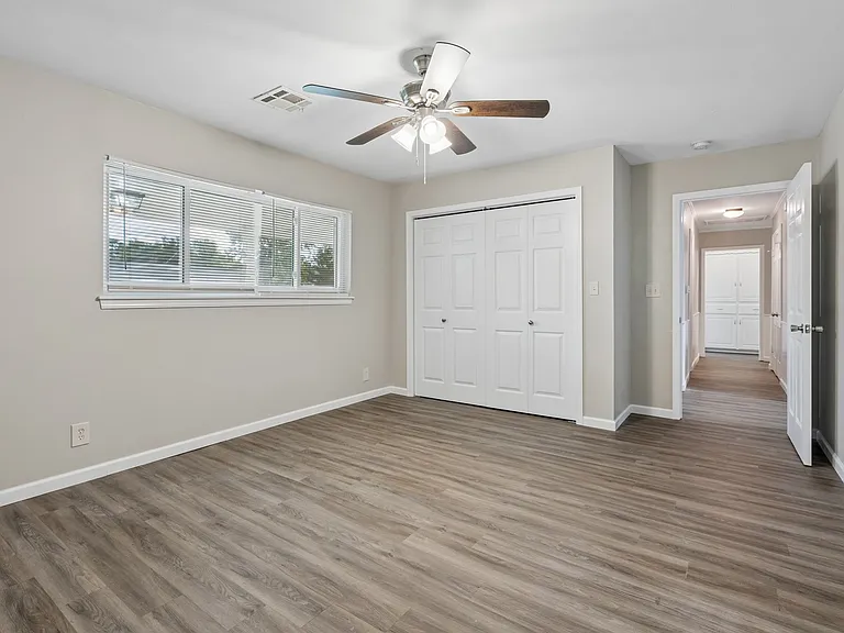 Bedroom 1-1