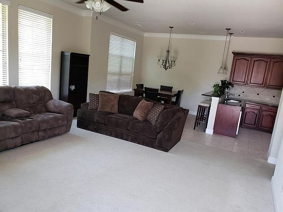 4th image of 10520 Steinbeck Ln
