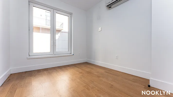 Rented by Nooklyn NYC LLC | media 62