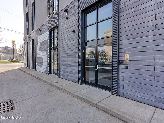 5th image of 415 E Market St Unit 204