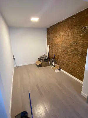 Rented by MOTION New York | media 10