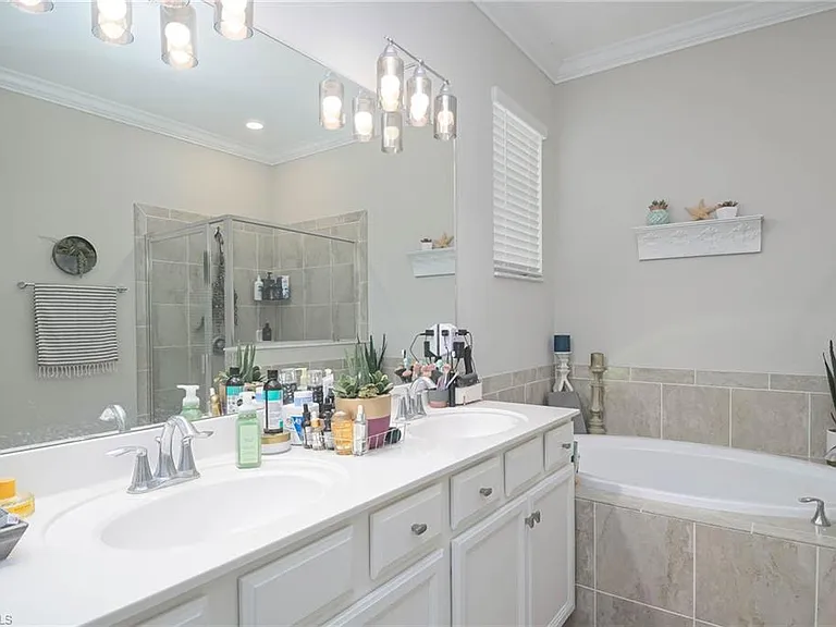 2105 Clementine St — Photo 14