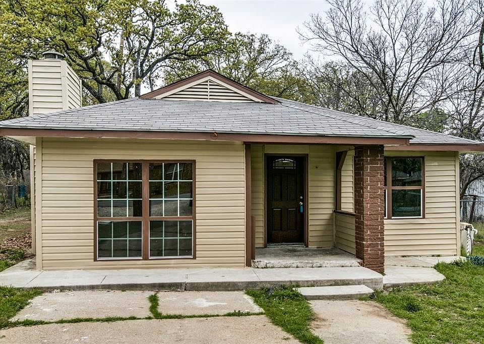 1st image of 2803 Dennis Cir