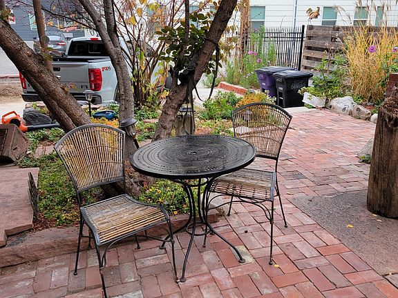 4th image of 2337 Glenarm Pl