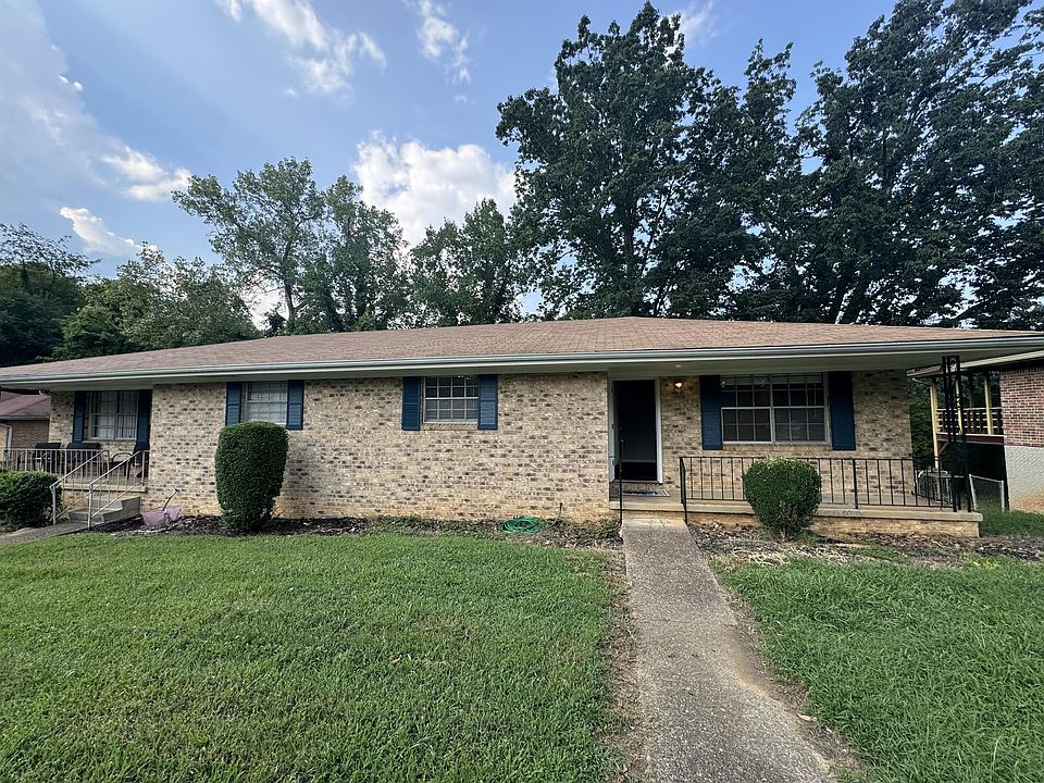 1st image of 511 Royal Crest Dr
