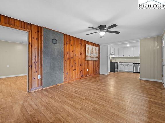 4th image of 41 Raccoon Lane