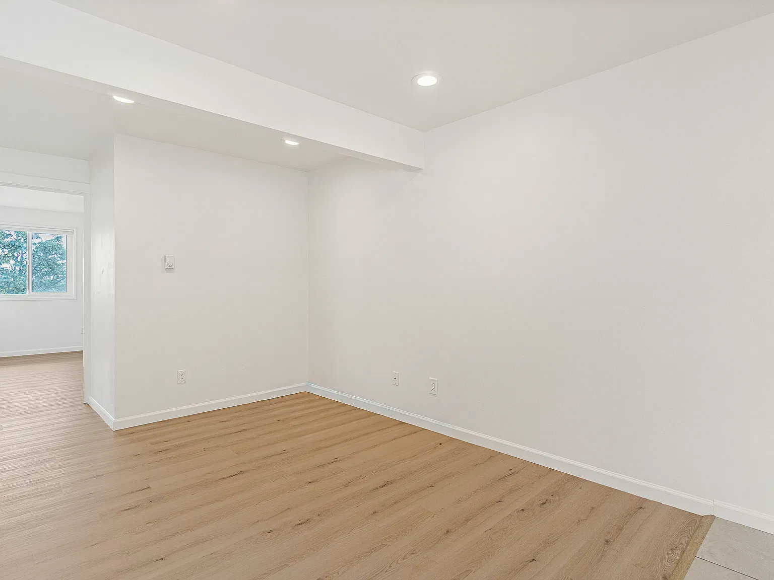 Garden Apartments // Seattle // 1320 14th Ave S // 1319 15th Ave S - 6 — Photo 4