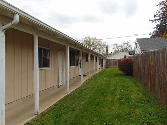 2nd image of 713 W 14th St