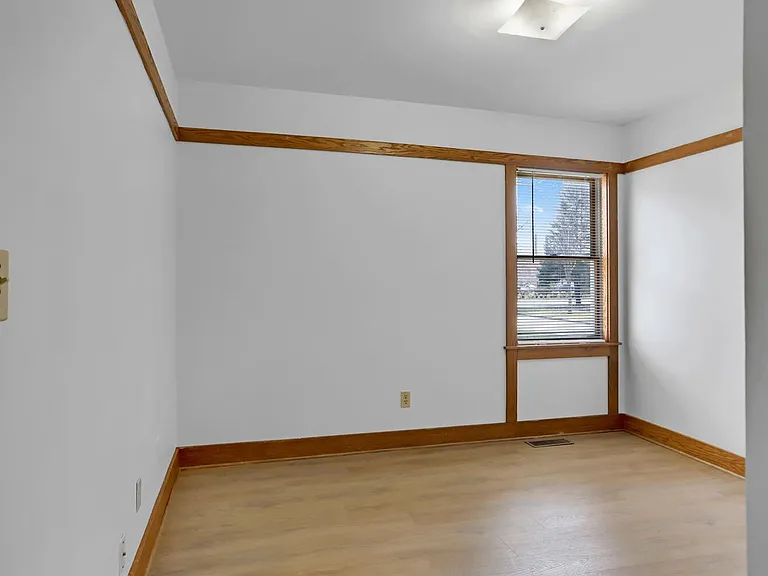 206 W William St #A — Photo 11