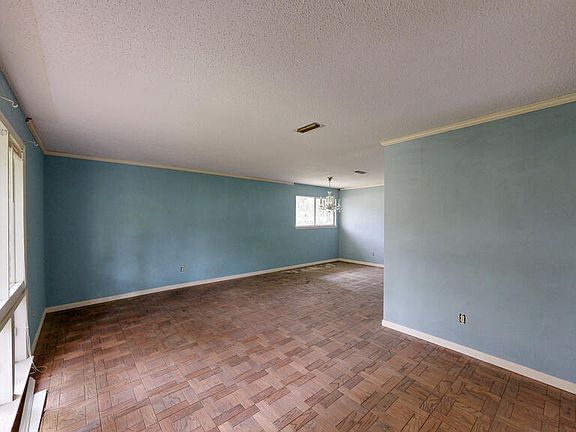 3rd image of 1204 Monte Carlo Dr