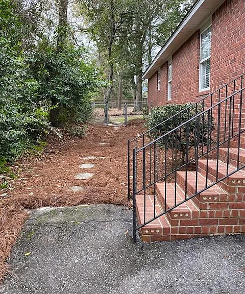 331 Black Ave #A — Photo 4