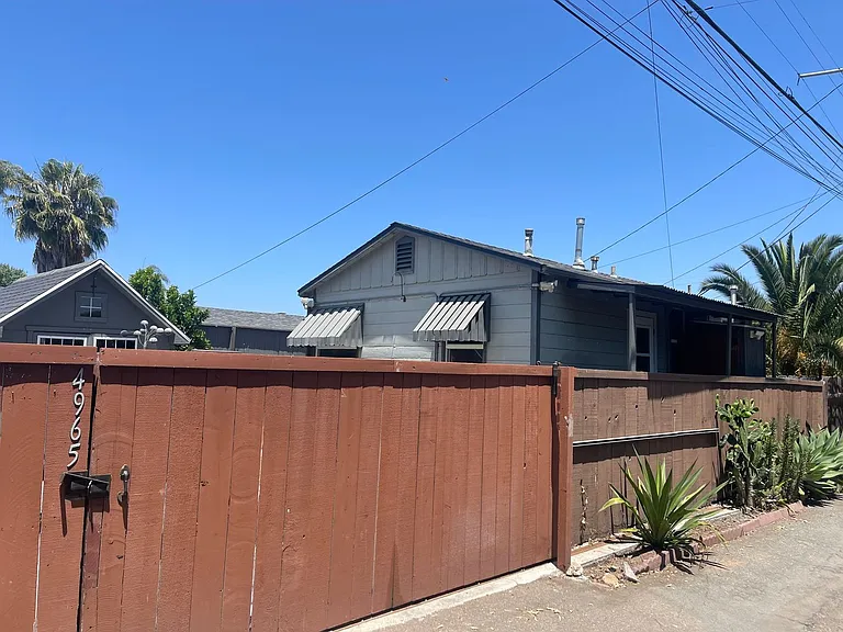 4965 Mansfield St — Photo 10