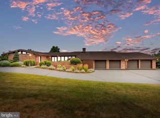 1560 Johnson Rd, Chambersburg, PA 17202