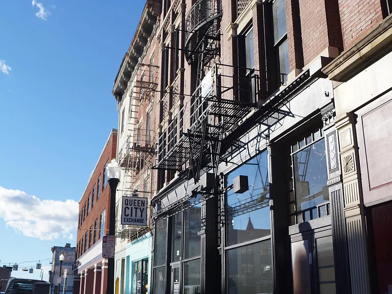 30 W Court St #302 — Photo 2