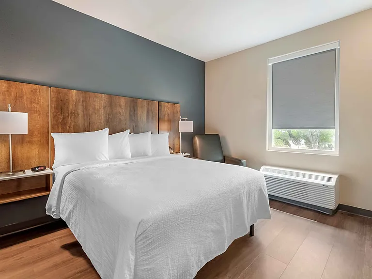 4060 Center Park Dr — Photo 13