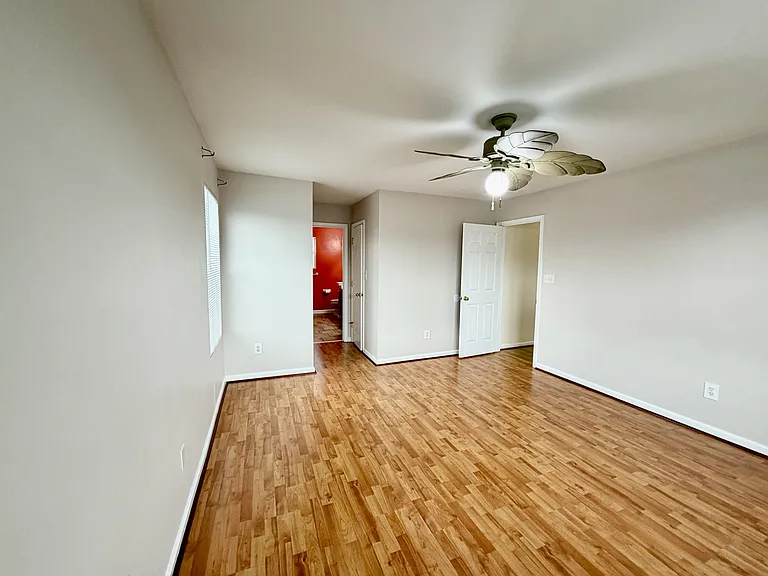 221 Dunn St — Photo 31