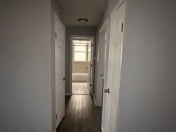 3rd image of 1026 E Division St APT A