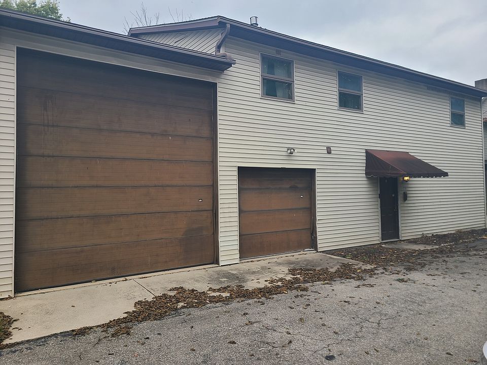 1st image of 162 E High St #1